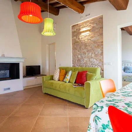 Il Sofa Di Laura *